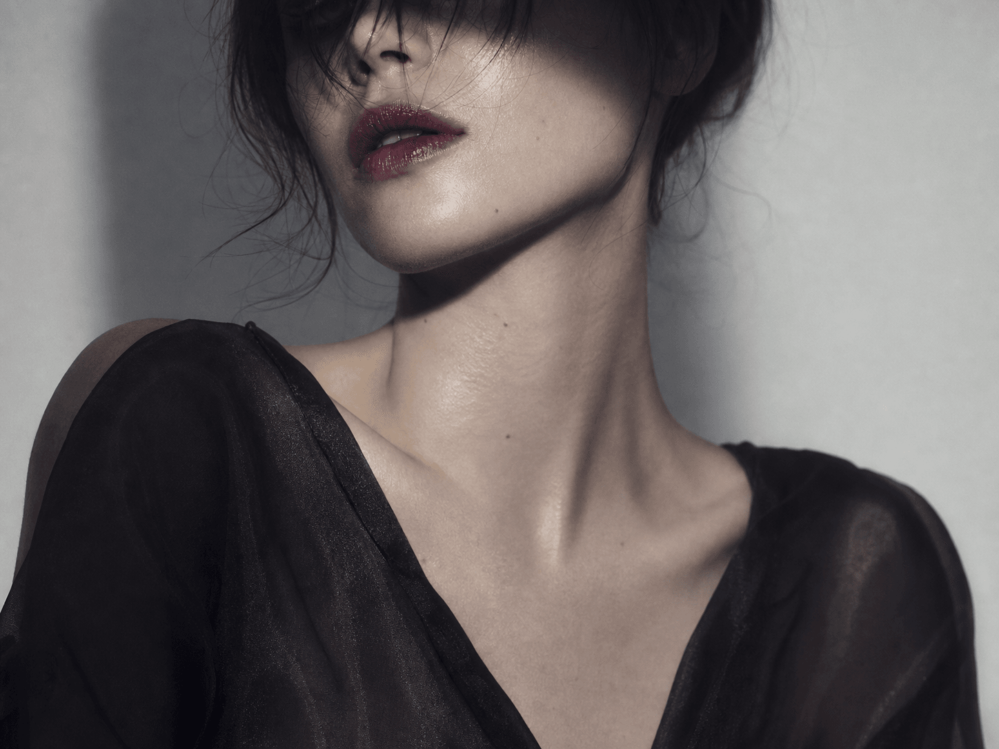 Why Everyone Wants to Look Like They Were Slightly Poisoned